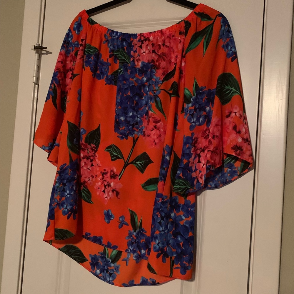 Show Me Your Mumu! Off the Shoulder Top!